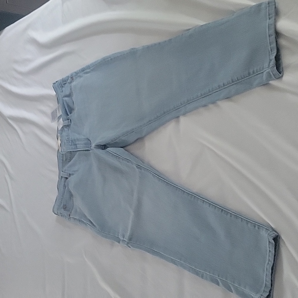 Levi Strauss & Co. Jeans - Picture 11 of 11